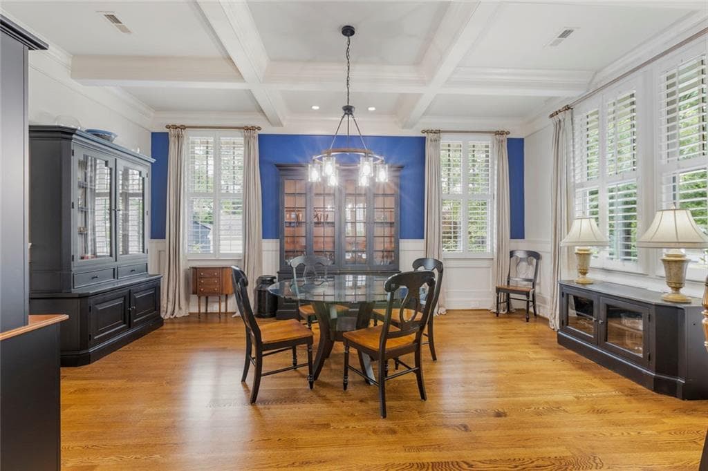 3 bedroom, 4 bathroom, 2,688 sq ft single family residence under contract at 1982 Rugby Avenue, Atlanta, GA 30337 — photo 9