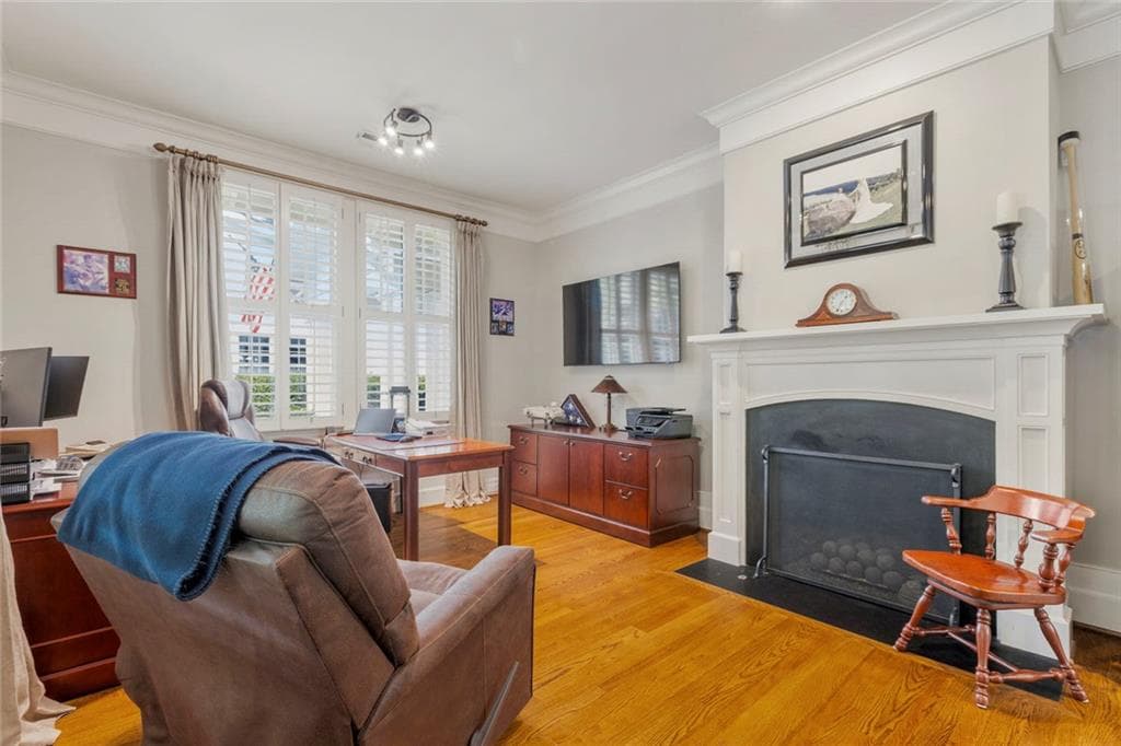 3 bedroom, 4 bathroom, 2,688 sq ft single family residence under contract at 1982 Rugby Avenue, Atlanta, GA 30337 — photo 8