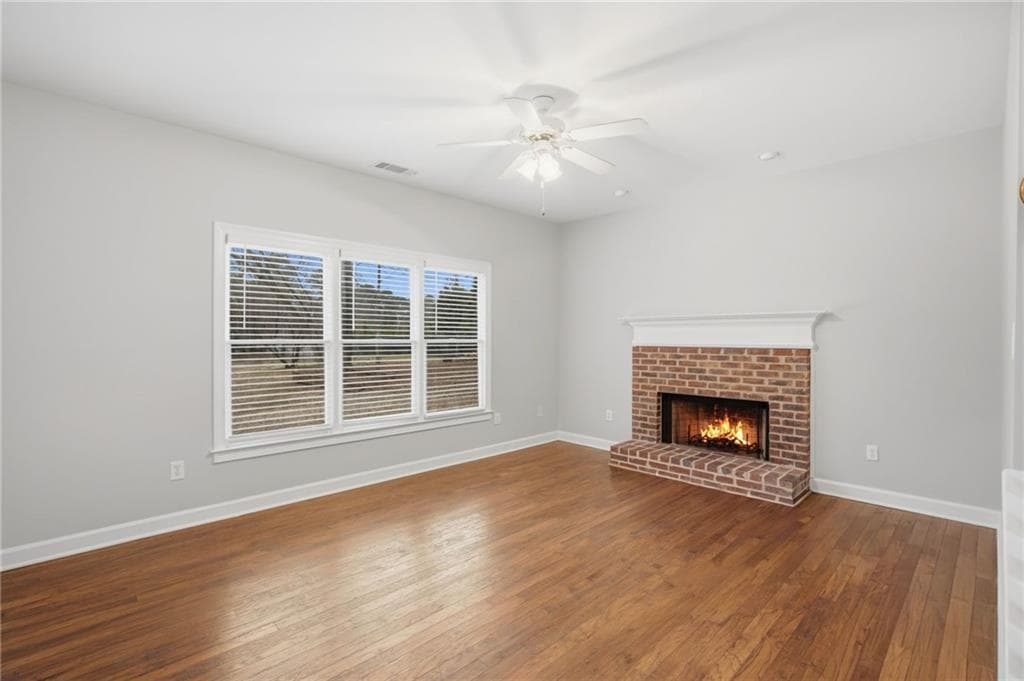 4 bedroom, 3 bathroom, 2,304 sq ft single family residence for sale at 2650 Cobblestone Drive, Cumming, GA 30041 — photo 8