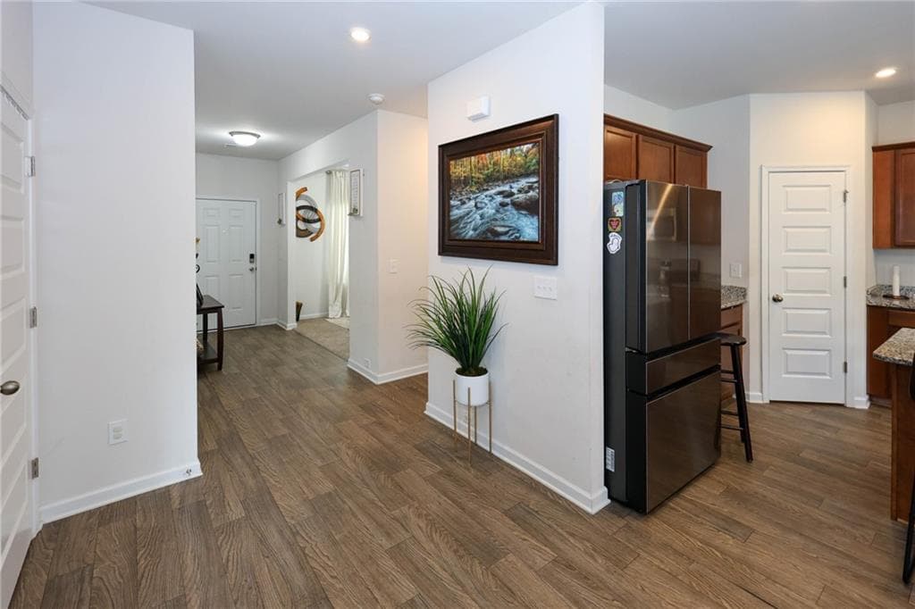 4 bedroom, 3 bathroom, 2,404 sq ft single family residence for sale at 1229 Lyndhurst Lane, Bethlehem, GA 30620 — photo 6
