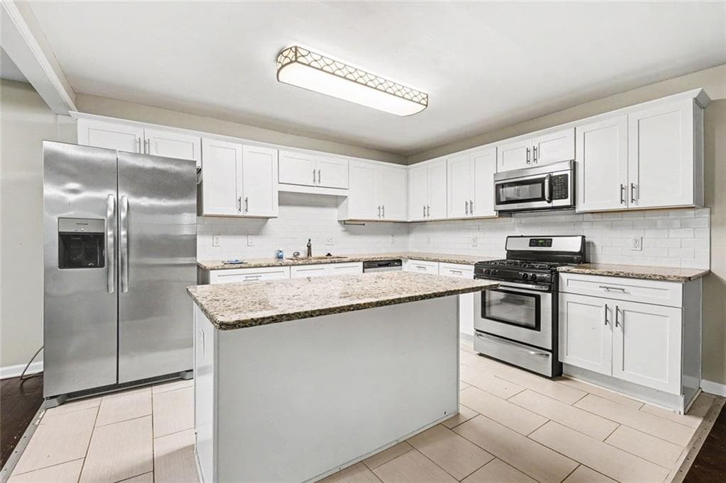 3 bedroom, 3 bathroom, 2,185 sq ft single family residence for sale at 1307 Richard Road, Decatur, GA 30032 — photo 6