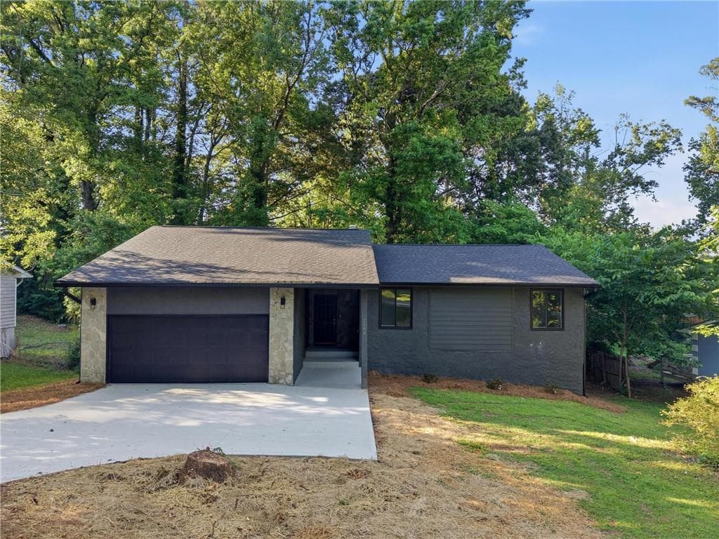 2988 Medina Drive, Jonesboro, GA 30236 — most recent listing photo