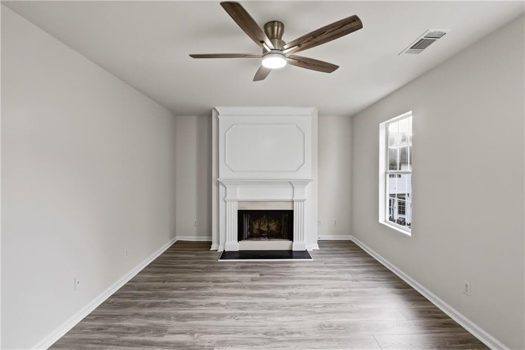 4 bedroom, 3 bathroom, 3,461 sq ft single family residence under contract at 3825 Cedar Trace Lane, Ellenwood, GA 30294 — photo 3