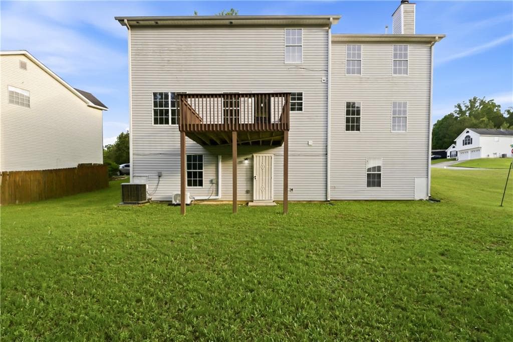 4 bedroom, 3 bathroom, 3,461 sq ft single family residence under contract at 3825 Cedar Trace Lane, Ellenwood, GA 30294 — photo 5