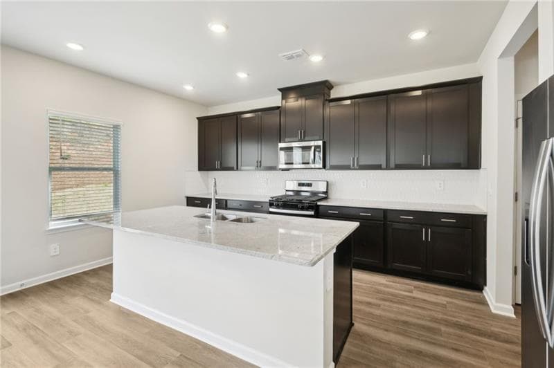 5 bedroom, 5 bathroom, 3,252 sq ft single family residence for rent at 95 Sequoia Lane, Dawsonville, GA 30534 for $2,749 a month — photo 5