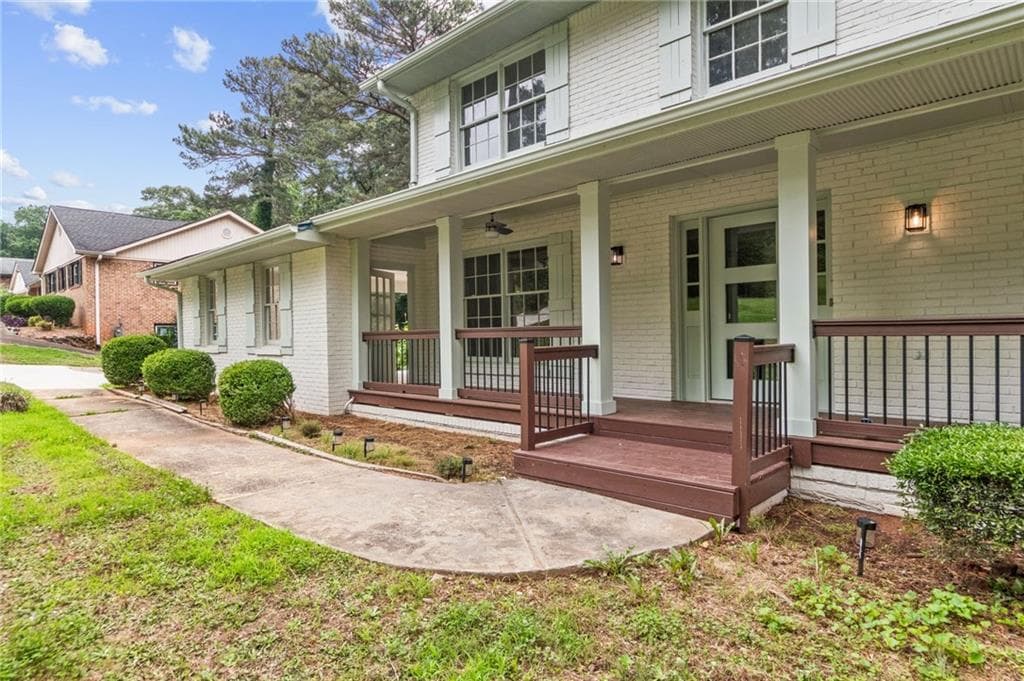 4431 Buckingham Circle, Decatur, GA 30035 — most recent listing photo