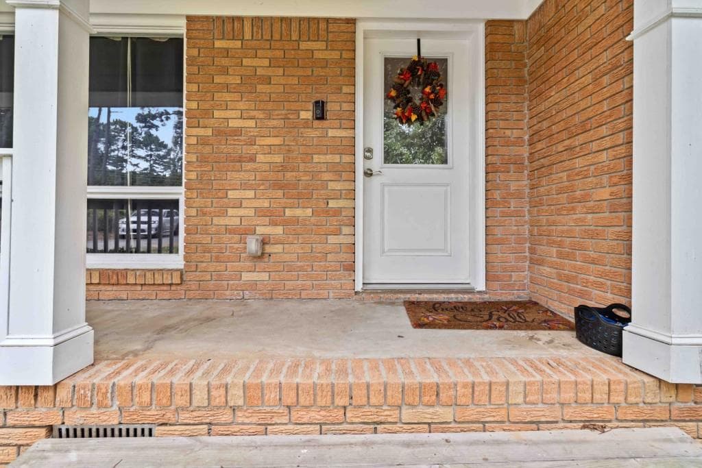 4 bedroom, 4 bathroom, 3,193 sq ft single family residence for rent at 1646 Highway 92, Fayetteville, GA 30214 for $2,800 a month — photo 3