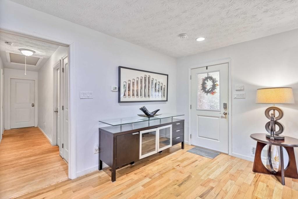 4 bedroom, 4 bathroom, 3,193 sq ft single family residence for rent at 1646 Highway 92, Fayetteville, GA 30214 for $2,800 a month — photo 4