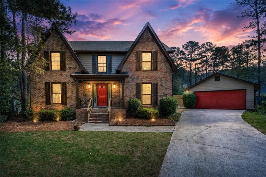 3 bedroom, 3 bathroom, 1,994 sq ft single family residence sold at 3315 Pleasant Shade Court, Atlanta, GA 30340