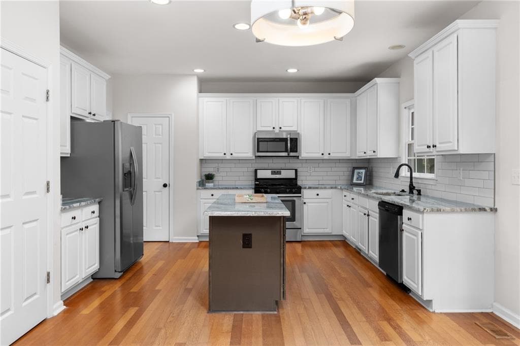 3 bedroom, 3 bathroom, 2,800 sq ft single family residence for rent at 1858 Fox Chapel Drive, Smyrna, GA 30080 for $3,500 a month — photo 9