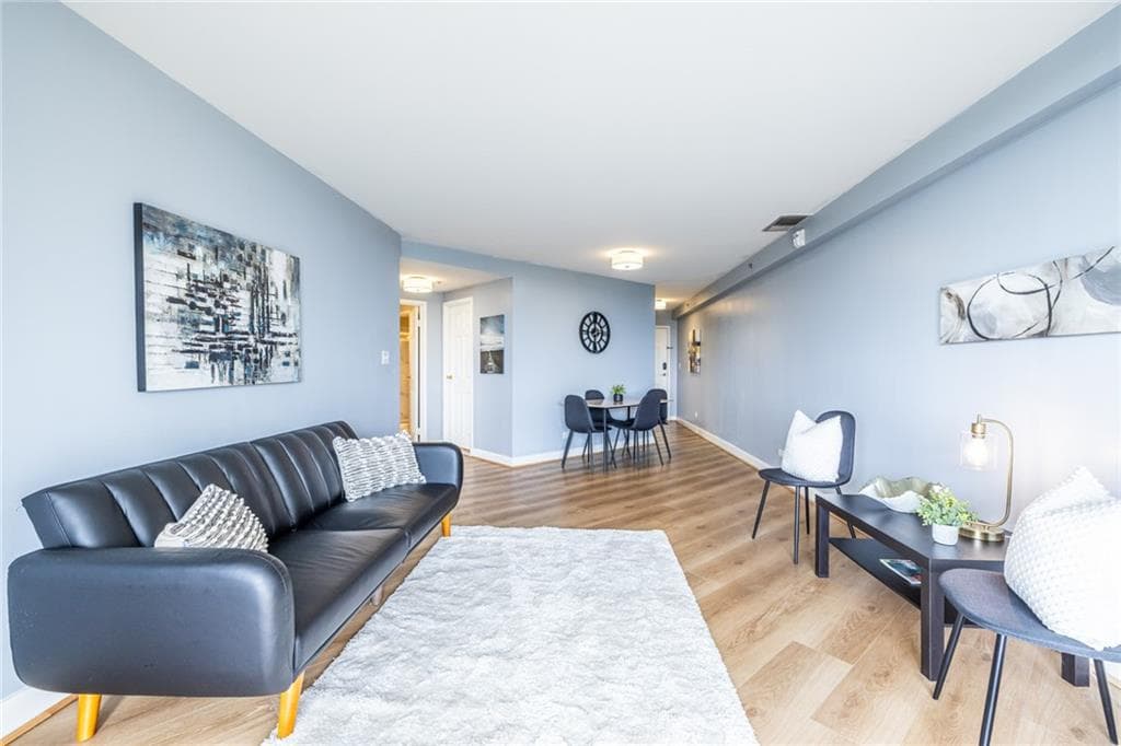 2 bedroom, 2 bathroom, 1,160 sq ft condominium for sale at 1501 Clairmont Road 1628, Decatur, GA 30033 — photo 5