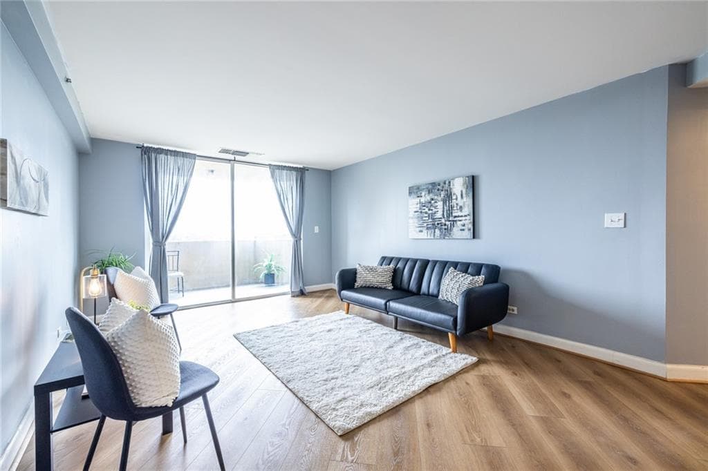 2 bedroom, 2 bathroom, 1,160 sq ft condominium for sale at 1501 Clairmont Road 1628, Decatur, GA 30033 — photo 7