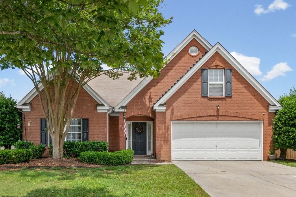 4 bedroom, 2 bathroom, 1,988 sq ft single family residence for sale at 2114 Beacon Crest Drive, Buford, GA 30519