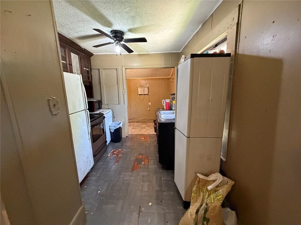 2 bedroom, 1 bathroom, 616 sq ft single family residence under contract at 1067 Desota Street, Gainesville, GA 30501 — photo 7