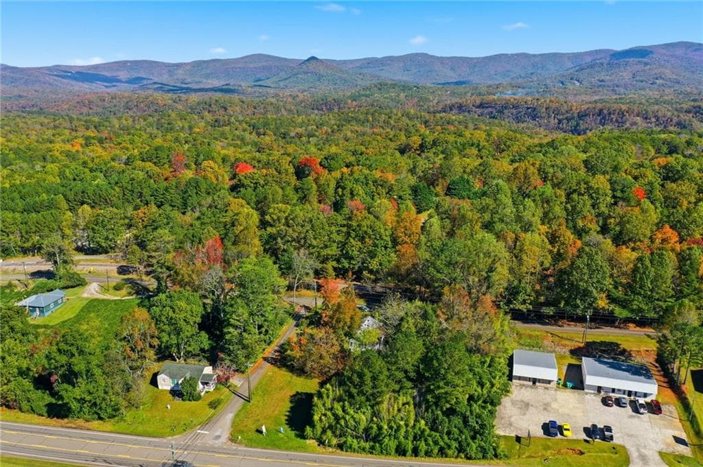 2 bedroom, 1 bathroom, 1,676 sq ft single family residence under contract at 348 Old Tate Road, Jasper, GA 30143 — photo 8