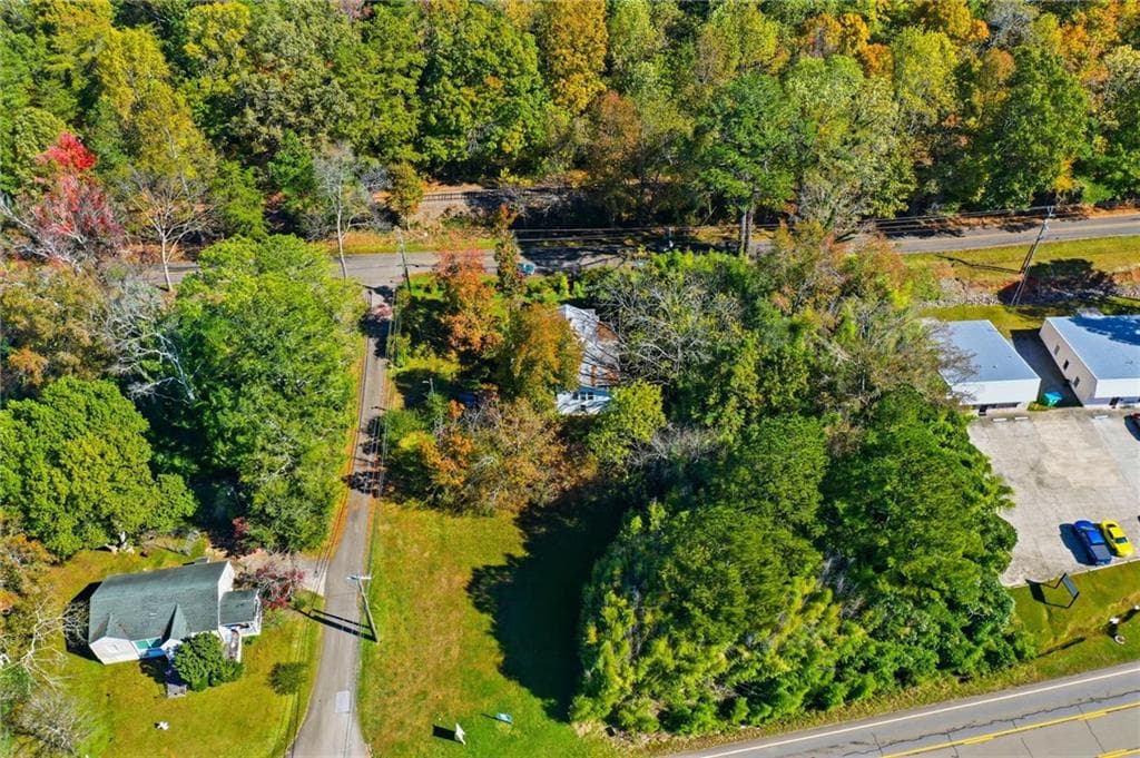 2 bedroom, 1 bathroom, 1,676 sq ft single family residence under contract at 348 Old Tate Road, Jasper, GA 30143 — photo 10