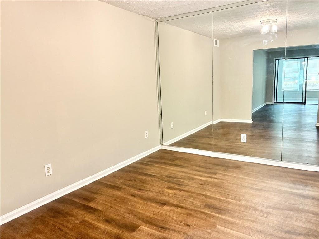 3 bedroom, 2 bathroom, 1,624 sq ft condominium under contract at 701 Parkaire Crossing, Marietta, GA 30068 — photo 5