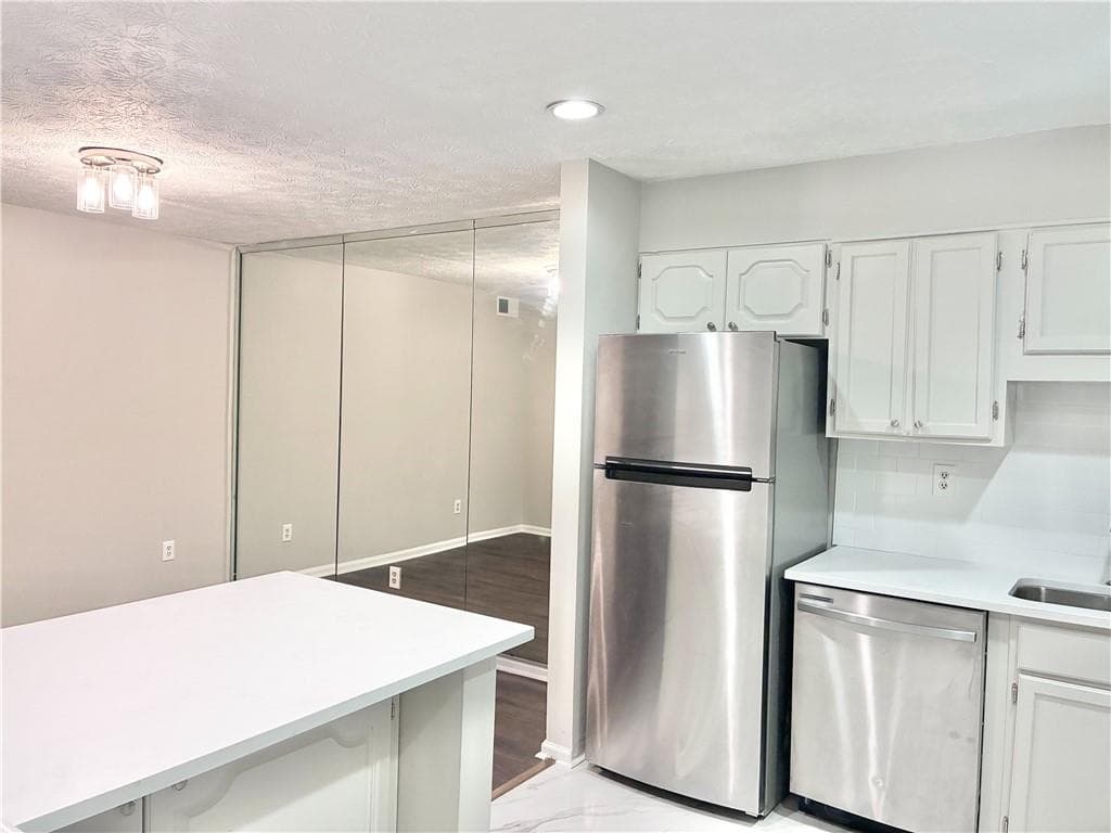 3 bedroom, 2 bathroom, 1,624 sq ft condominium under contract at 701 Parkaire Crossing, Marietta, GA 30068 — photo 9