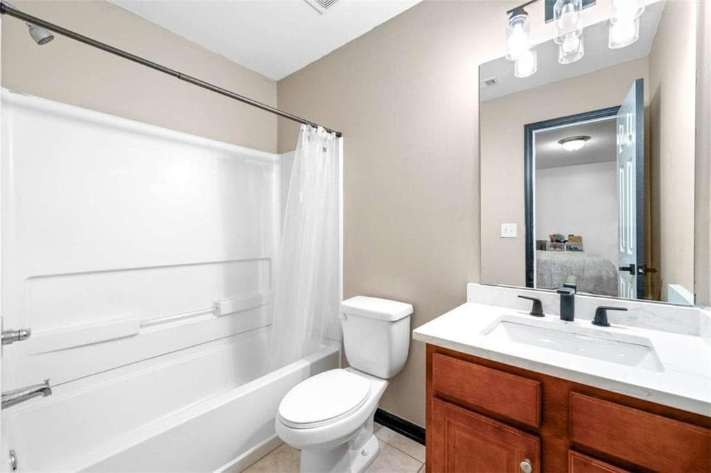 3 bedroom, 4 bathroom townhouse for rent at 1501 Glen Ivy DRIVE BLDG 15, Marietta, GA 30062 for $2,800 a month — photo 3