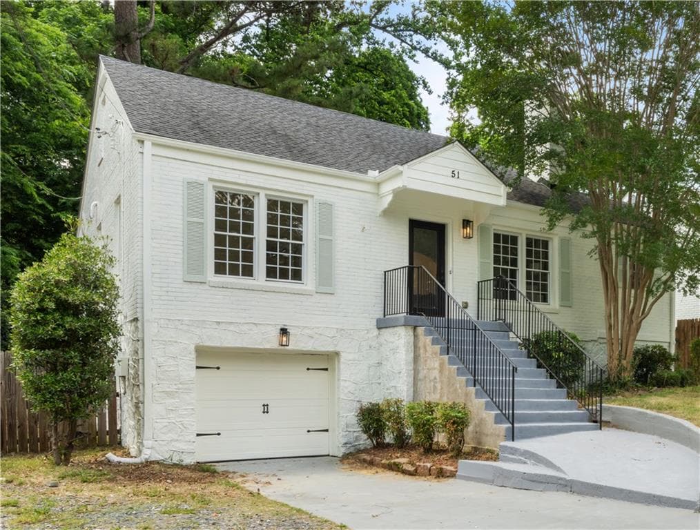 4 bedroom, 3 bathroom, 2,670 sq ft single family residence for sale at 51 Willow Wood Circle, Atlanta, GA 30317 — photo 2