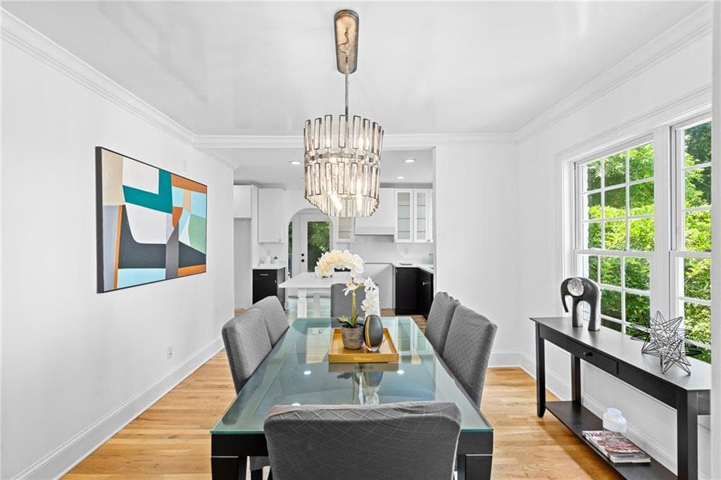 4 bedroom, 3 bathroom, 2,670 sq ft single family residence for sale at 51 Willow Wood Circle, Atlanta, GA 30317 — photo 9