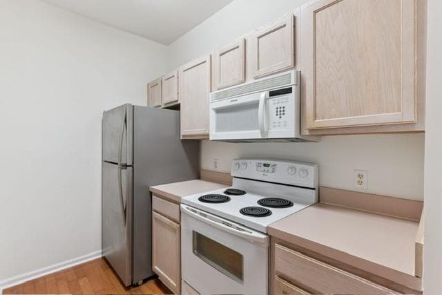 1 bedroom, 1 bathroom, 592 sq ft condominium for sale at 1704 Frederica Road 336, St. Simons, GA 31522 — photo 8