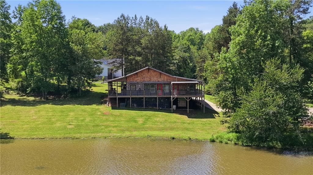 2 bedroom, 2 bathroom, 1,760 sq ft single family residence for sale at 456 Oak Springs Road, Clarkesville, GA 30523 — photo 2