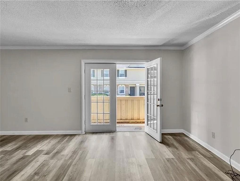 2 bedroom, 2 bathroom, 1,040 sq ft condominium for rent at 6900 Roswell Road 10Q, Atlanta, GA 30328 for $2,200 a month — photo 2