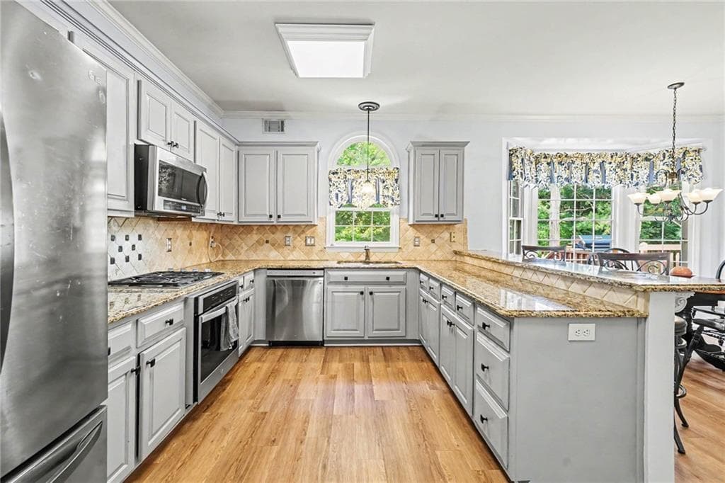 4 bedroom, 3 bathroom, 4,378 sq ft single family residence under contract at 1875 Milfield Circle, Snellville, GA 30078 — photo 10
