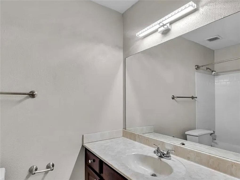 2 bedroom, 2 bathroom, 1,040 sq ft condominium for rent at 6900 Roswell Road 10Q, Atlanta, GA 30328 for $2,200 a month — photo 9