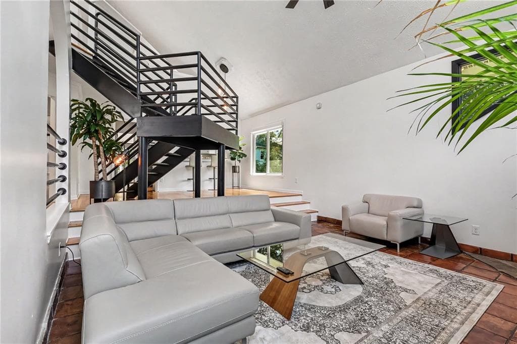 2 bedroom, 2 bathroom, 1,708 sq ft single family residence for sale at 489 Trabert Avenue, Atlanta, GA 30309 — photo 4