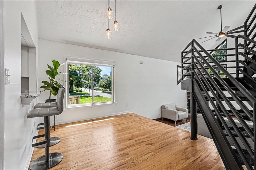 2 bedroom, 2 bathroom, 1,708 sq ft single family residence for sale at 489 Trabert Avenue, Atlanta, GA 30309 — photo 5