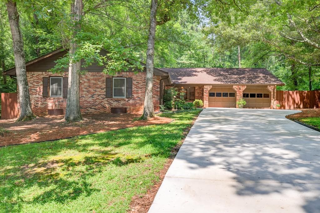 3 bedroom, 2 bathroom, 2,623 sq ft single family residence for sale at 1249 Heritage Hills Circle, Snellville, GA 30078