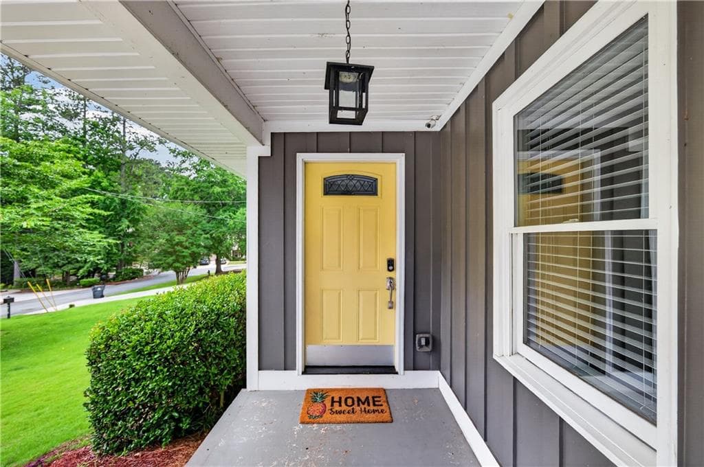 3 bedroom, 2 bathroom, 1,434 sq ft single family residence for sale at 4300 Lakeview Street, Acworth, GA 30101 — photo 4