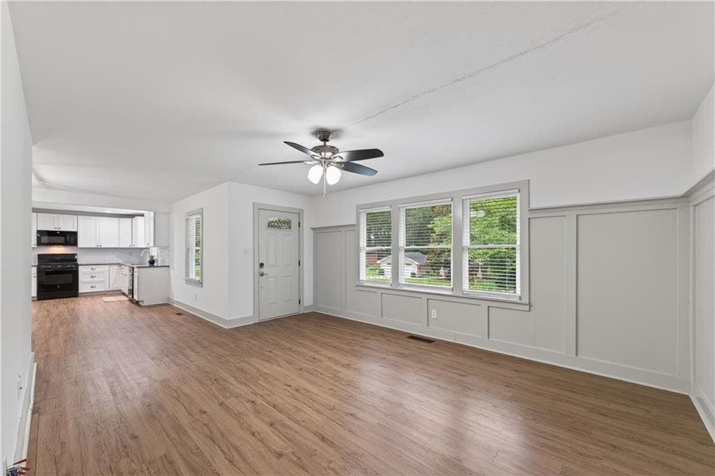 3 bedroom, 2 bathroom, 1,434 sq ft single family residence for sale at 4300 Lakeview Street, Acworth, GA 30101 — photo 5