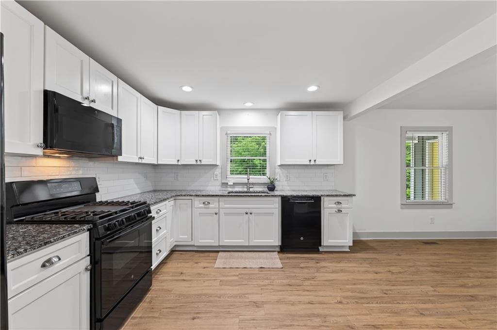 3 bedroom, 2 bathroom, 1,434 sq ft single family residence for sale at 4300 Lakeview Street, Acworth, GA 30101 — photo 9