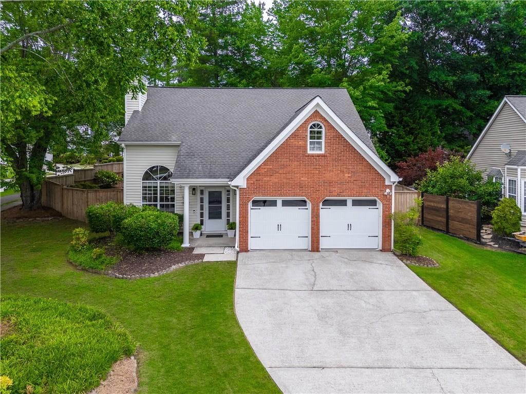 2800 Laurelwood Lane, Alpharetta, GA 30009 — most recent listing photo