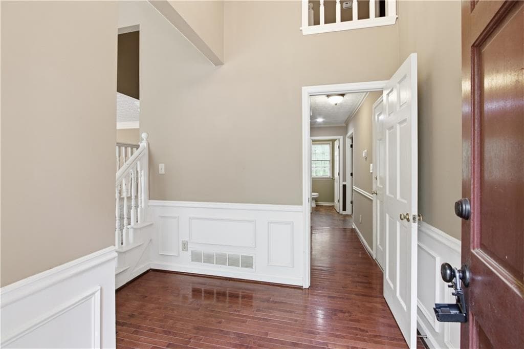 5 bedroom, 4 bathroom, 2,837 sq ft single family residence for sale at 4822 Thornwood Drive, Acworth, GA 30102 — photo 5