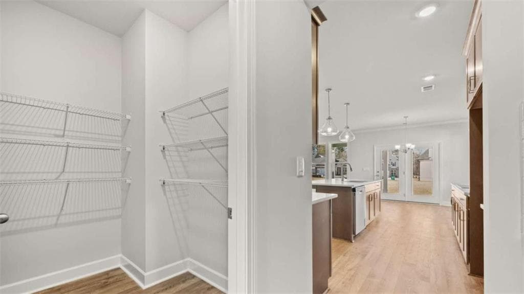 5 bedroom, 4 bathroom, 2,929 sq ft single family residence for sale at 65 Blufton Court, Senoia, GA 30276 — photo 6