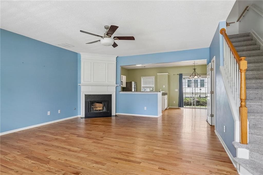 3 bedroom, 3 bathroom, 1,370 sq ft townhouse for sale at 10900 Wittenridge Drive D8, Alpharetta, GA 30022 — photo 5