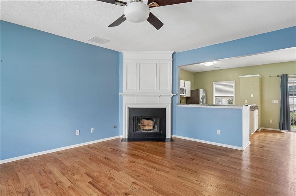 3 bedroom, 3 bathroom, 1,370 sq ft townhouse for sale at 10900 Wittenridge Drive D8, Alpharetta, GA 30022 — photo 7