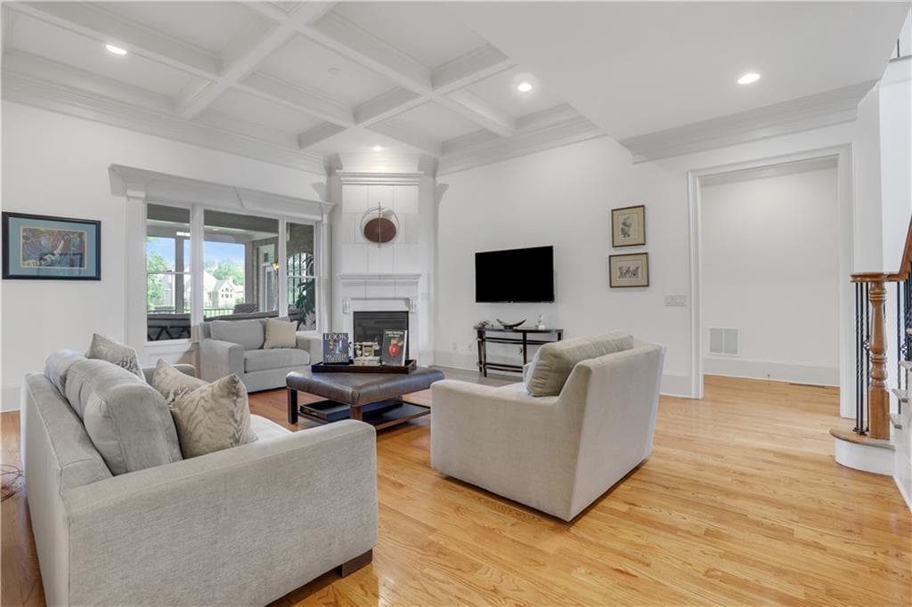 6 bedroom, 9 bathroom, 9,035 sq ft single family residence for sale at 2262 Crimson King Drive, Braselton, GA 30517 — photo 10