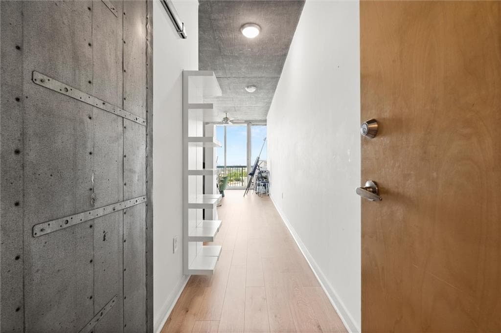 1 bedroom, 1 bathroom, 783 sq ft condominium for sale at 3324 Peachtree Road 1512, Atlanta, GA 30326 — photo 4
