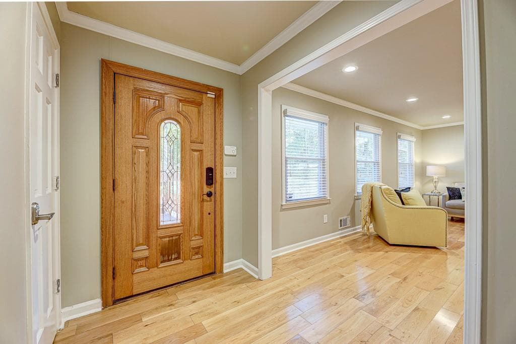 5 bedroom, 4 bathroom, 2,458 sq ft single family residence for rent at 1185 Lake Colony Drive, Marietta, GA 30068 for $4,000 a month — photo 3