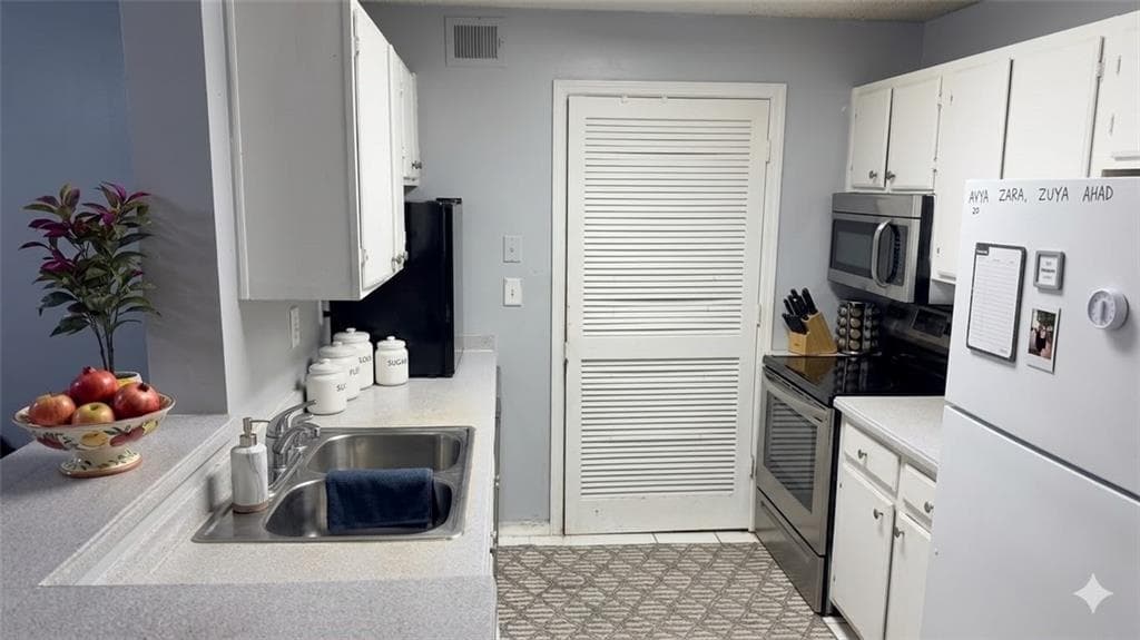 2 bedroom, 2 bathroom condominium for rent at 612 Granville Court, Atlanta, GA 30328 for $1,750 a month — photo 9