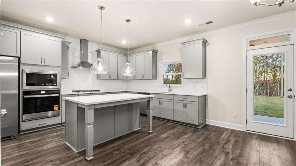 5 bedroom, 4 bathroom, 3,661 sq ft single family residence for sale at 74 Blufton Court, Senoia, GA 30276 — photo 6