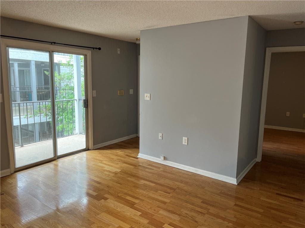 2 bedroom, 2 bathroom condominium for rent at 612 Granville Court, Atlanta, GA 30328 for $1,750 a month — photo 6