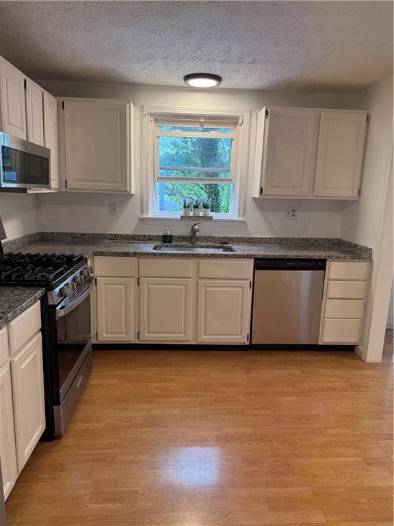 3 bedroom, 3 bathroom, 1,094 sq ft single family residence for rent at 10415 Plantation Bridge Drive, Alpharetta, GA 30022 for $2,400 a month — photo 10