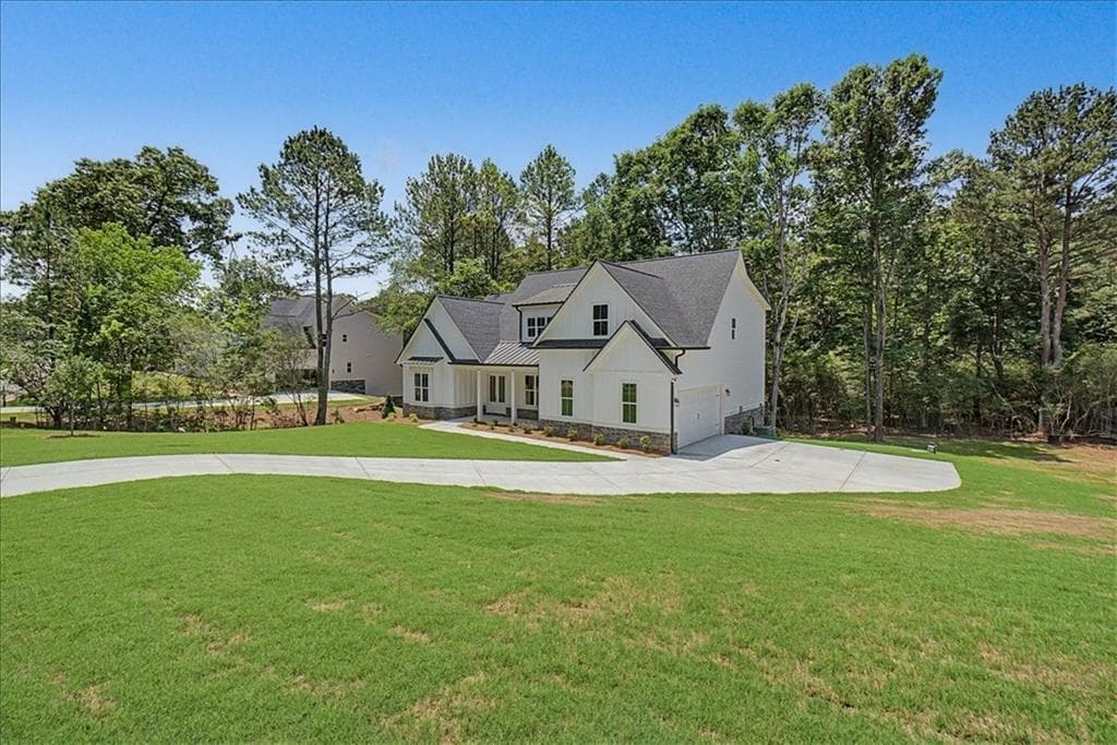 5 bedroom, 4 bathroom, 2,570 sq ft single family residence for sale at 26 Rushden Way, Rome, GA 30161 — photo 3