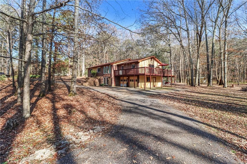 3 bedroom, 2 bathroom, 1,834 sq ft single family residence for sale at 134 Hidden Valley Road, Fayetteville, GA 30214 — photo 5